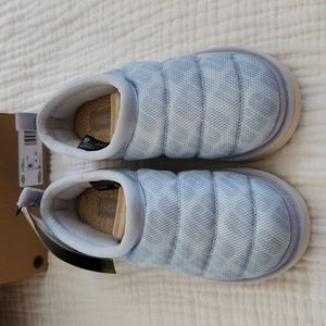BNIB UGG Tasman LTA size 8 in seaflow